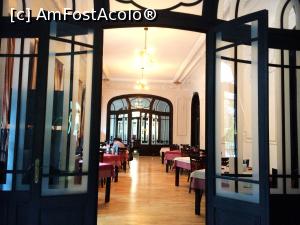 [P20] Hotel Palace Govora. Usi larg deschise spre o lume a elegantei si bunului gust.  » foto by Floria
 - 
<span class="allrVoted glyphicon glyphicon-heart hidden" id="av1058769"></span>
<a class="m-l-10 hidden" id="sv1058769" onclick="voting_Foto_DelVot(,1058769,14481)" role="button">șterge vot <span class="glyphicon glyphicon-remove"></span></a>
<a id="v91058769" class=" c-red"  onclick="voting_Foto_SetVot(1058769)" role="button"><span class="glyphicon glyphicon-heart-empty"></span> <b>LIKE</b> = Votează poza</a> <img class="hidden"  id="f1058769W9" src="/imagini/loader.gif" border="0" /><span class="AjErrMes hidden" id="e1058769ErM"></span>