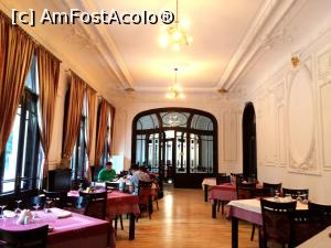 [P21] Hotel Palace Govora. Unul dintre elegantele saloane ale restaurantului.  » foto by Floria
 - 
<span class="allrVoted glyphicon glyphicon-heart hidden" id="av1058770"></span>
<a class="m-l-10 hidden" id="sv1058770" onclick="voting_Foto_DelVot(,1058770,14481)" role="button">șterge vot <span class="glyphicon glyphicon-remove"></span></a>
<a id="v91058770" class=" c-red"  onclick="voting_Foto_SetVot(1058770)" role="button"><span class="glyphicon glyphicon-heart-empty"></span> <b>LIKE</b> = Votează poza</a> <img class="hidden"  id="f1058770W9" src="/imagini/loader.gif" border="0" /><span class="AjErrMes hidden" id="e1058770ErM"></span>