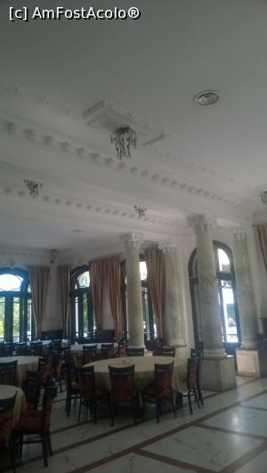 [P07] interior sala restaurant » foto by Noha
 - 
<span class="allrVoted glyphicon glyphicon-heart hidden" id="av772760"></span>
<a class="m-l-10 hidden" id="sv772760" onclick="voting_Foto_DelVot(,772760,14481)" role="button">șterge vot <span class="glyphicon glyphicon-remove"></span></a>
<a id="v9772760" class=" c-red"  onclick="voting_Foto_SetVot(772760)" role="button"><span class="glyphicon glyphicon-heart-empty"></span> <b>LIKE</b> = Votează poza</a> <img class="hidden"  id="f772760W9" src="/imagini/loader.gif" border="0" /><span class="AjErrMes hidden" id="e772760ErM"></span>
