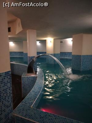 [P19] Piscina interioara » foto by olteanul2010
 - 
<span class="allrVoted glyphicon glyphicon-heart hidden" id="av1143674"></span>
<a class="m-l-10 hidden" id="sv1143674" onclick="voting_Foto_DelVot(,1143674,14481)" role="button">șterge vot <span class="glyphicon glyphicon-remove"></span></a>
<a id="v91143674" class=" c-red"  onclick="voting_Foto_SetVot(1143674)" role="button"><span class="glyphicon glyphicon-heart-empty"></span> <b>LIKE</b> = Votează poza</a> <img class="hidden"  id="f1143674W9" src="/imagini/loader.gif" border="0" /><span class="AjErrMes hidden" id="e1143674ErM"></span>