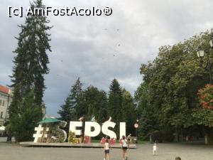 [P17] Sf&acirc;ntu Gheorghe - la intrarea in parc » foto by mishu
 - 
<span class="allrVoted glyphicon glyphicon-heart hidden" id="av1186065"></span>
<a class="m-l-10 hidden" id="sv1186065" onclick="voting_Foto_DelVot(,1186065,14513)" role="button">șterge vot <span class="glyphicon glyphicon-remove"></span></a>
<a id="v91186065" class=" c-red"  onclick="voting_Foto_SetVot(1186065)" role="button"><span class="glyphicon glyphicon-heart-empty"></span> <b>LIKE</b> = Votează poza</a> <img class="hidden"  id="f1186065W9" src="/imagini/loader.gif" border="0" /><span class="AjErrMes hidden" id="e1186065ErM"></span>