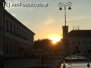 [P55] Sf&acirc;ntu Gheorghe - o alta seara » foto by mishu
 - 
<span class="allrVoted glyphicon glyphicon-heart hidden" id="av1186103"></span>
<a class="m-l-10 hidden" id="sv1186103" onclick="voting_Foto_DelVot(,1186103,14513)" role="button">șterge vot <span class="glyphicon glyphicon-remove"></span></a>
<a id="v91186103" class=" c-red"  onclick="voting_Foto_SetVot(1186103)" role="button"><span class="glyphicon glyphicon-heart-empty"></span> <b>LIKE</b> = Votează poza</a> <img class="hidden"  id="f1186103W9" src="/imagini/loader.gif" border="0" /><span class="AjErrMes hidden" id="e1186103ErM"></span>