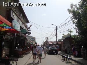 [P33] Stațiunea Vama Veche - am coborât pe strada Ion Creangă către plaja stațiunii. În Vamă era destul de aglomerat.  » foto by Floryn81
 - 
<span class="allrVoted glyphicon glyphicon-heart hidden" id="av752505"></span>
<a class="m-l-10 hidden" id="sv752505" onclick="voting_Foto_DelVot(,752505,14525)" role="button">șterge vot <span class="glyphicon glyphicon-remove"></span></a>
<a id="v9752505" class=" c-red"  onclick="voting_Foto_SetVot(752505)" role="button"><span class="glyphicon glyphicon-heart-empty"></span> <b>LIKE</b> = Votează poza</a> <img class="hidden"  id="f752505W9" src="/imagini/loader.gif" border="0" /><span class="AjErrMes hidden" id="e752505ErM"></span>