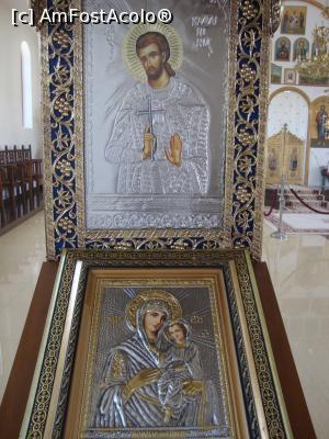 [P40] Mănăstirea ”Sfinții Ierarhi Nicolae și Bretanion” - icoane din interiorul bisericii mănăstirii.  » foto by Floryn81
 - 
<span class="allrVoted glyphicon glyphicon-heart hidden" id="av753329"></span>
<a class="m-l-10 hidden" id="sv753329" onclick="voting_Foto_DelVot(,753329,14525)" role="button">șterge vot <span class="glyphicon glyphicon-remove"></span></a>
<a id="v9753329" class=" c-red"  onclick="voting_Foto_SetVot(753329)" role="button"><span class="glyphicon glyphicon-heart-empty"></span> <b>LIKE</b> = Votează poza</a> <img class="hidden"  id="f753329W9" src="/imagini/loader.gif" border="0" /><span class="AjErrMes hidden" id="e753329ErM"></span>