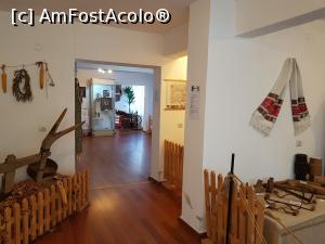 [P17] Am privit cu atenție fiecare exponat.  » foto by Floryn81
 - 
<span class="allrVoted glyphicon glyphicon-heart hidden" id="av1132144"></span>
<a class="m-l-10 hidden" id="sv1132144" onclick="voting_Foto_DelVot(,1132144,14527)" role="button">șterge vot <span class="glyphicon glyphicon-remove"></span></a>
<a id="v91132144" class=" c-red"  onclick="voting_Foto_SetVot(1132144)" role="button"><span class="glyphicon glyphicon-heart-empty"></span> <b>LIKE</b> = Votează poza</a> <img class="hidden"  id="f1132144W9" src="/imagini/loader.gif" border="0" /><span class="AjErrMes hidden" id="e1132144ErM"></span>