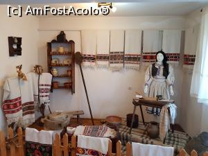 [P19] Muzeul de Istorie Locală și Etnografie din Brad - exponate care pun în valoare treburile gospodărești.  » foto by Floryn81
 - 
<span class="allrVoted glyphicon glyphicon-heart hidden" id="av1132146"></span>
<a class="m-l-10 hidden" id="sv1132146" onclick="voting_Foto_DelVot(,1132146,14527)" role="button">șterge vot <span class="glyphicon glyphicon-remove"></span></a>
<a id="v91132146" class=" c-red"  onclick="voting_Foto_SetVot(1132146)" role="button"><span class="glyphicon glyphicon-heart-empty"></span> <b>LIKE</b> = Votează poza</a> <img class="hidden"  id="f1132146W9" src="/imagini/loader.gif" border="0" /><span class="AjErrMes hidden" id="e1132146ErM"></span>