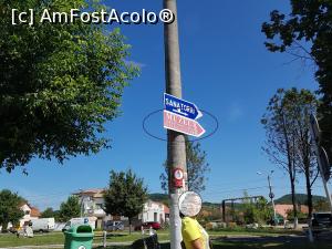 [P33] Un indicator spre Muzeul de Istorie Locală și Etnografie din Brad. Toate cele bune!  » foto by Floryn81
 - 
<span class="allrVoted glyphicon glyphicon-heart hidden" id="av1132160"></span>
<a class="m-l-10 hidden" id="sv1132160" onclick="voting_Foto_DelVot(,1132160,14527)" role="button">șterge vot <span class="glyphicon glyphicon-remove"></span></a>
<a id="v91132160" class=" c-red"  onclick="voting_Foto_SetVot(1132160)" role="button"><span class="glyphicon glyphicon-heart-empty"></span> <b>LIKE</b> = Votează poza</a> <img class="hidden"  id="f1132160W9" src="/imagini/loader.gif" border="0" /><span class="AjErrMes hidden" id="e1132160ErM"></span>