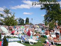 [P03] Aglomeratie mare la strand. » foto by presario
 - 
<span class="allrVoted glyphicon glyphicon-heart hidden" id="av112546"></span>
<a class="m-l-10 hidden" id="sv112546" onclick="voting_Foto_DelVot(,112546,14626)" role="button">șterge vot <span class="glyphicon glyphicon-remove"></span></a>
<a id="v9112546" class=" c-red"  onclick="voting_Foto_SetVot(112546)" role="button"><span class="glyphicon glyphicon-heart-empty"></span> <b>LIKE</b> = Votează poza</a> <img class="hidden"  id="f112546W9" src="/imagini/loader.gif" border="0" /><span class="AjErrMes hidden" id="e112546ErM"></span>