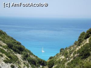 [P09] Unghi de Myrtos » foto by irinad
 - 
<span class="allrVoted glyphicon glyphicon-heart hidden" id="av817899"></span>
<a class="m-l-10 hidden" id="sv817899" onclick="voting_Foto_DelVot(,817899,14654)" role="button">șterge vot <span class="glyphicon glyphicon-remove"></span></a>
<a id="v9817899" class=" c-red"  onclick="voting_Foto_SetVot(817899)" role="button"><span class="glyphicon glyphicon-heart-empty"></span> <b>LIKE</b> = Votează poza</a> <img class="hidden"  id="f817899W9" src="/imagini/loader.gif" border="0" /><span class="AjErrMes hidden" id="e817899ErM"></span>