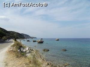 [P54] Stâncile în mare pe porţiunea dintre Limenia şi Poros » foto by irinad
 - 
<span class="allrVoted glyphicon glyphicon-heart hidden" id="av832384"></span>
<a class="m-l-10 hidden" id="sv832384" onclick="voting_Foto_DelVot(,832384,14654)" role="button">șterge vot <span class="glyphicon glyphicon-remove"></span></a>
<a id="v9832384" class=" c-red"  onclick="voting_Foto_SetVot(832384)" role="button"><span class="glyphicon glyphicon-heart-empty"></span> <b>LIKE</b> = Votează poza</a> <img class="hidden"  id="f832384W9" src="/imagini/loader.gif" border="0" /><span class="AjErrMes hidden" id="e832384ErM"></span>