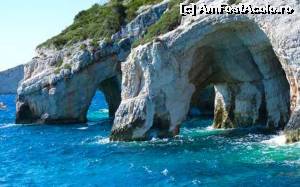 [P09] Blue Cave - » foto by Paloma
 - 
<span class="allrVoted glyphicon glyphicon-heart hidden" id="av632361"></span>
<a class="m-l-10 hidden" id="sv632361" onclick="voting_Foto_DelVot(,632361,14658)" role="button">șterge vot <span class="glyphicon glyphicon-remove"></span></a>
<a id="v9632361" class=" c-red"  onclick="voting_Foto_SetVot(632361)" role="button"><span class="glyphicon glyphicon-heart-empty"></span> <b>LIKE</b> = Votează poza</a> <img class="hidden"  id="f632361W9" src="/imagini/loader.gif" border="0" /><span class="AjErrMes hidden" id="e632361ErM"></span>