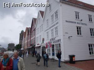 [P06] La plimbare prin Bryggen.  » foto by marius gaudi*
 - 
<span class="allrVoted glyphicon glyphicon-heart hidden" id="av809812"></span>
<a class="m-l-10 hidden" id="sv809812" onclick="voting_Foto_DelVot(,809812,14660)" role="button">șterge vot <span class="glyphicon glyphicon-remove"></span></a>
<a id="v9809812" class=" c-red"  onclick="voting_Foto_SetVot(809812)" role="button"><span class="glyphicon glyphicon-heart-empty"></span> <b>LIKE</b> = Votează poza</a> <img class="hidden"  id="f809812W9" src="/imagini/loader.gif" border="0" /><span class="AjErrMes hidden" id="e809812ErM"></span>