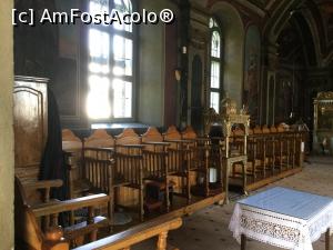 [P22] Manastirea Suzana - Interior biserica » foto by mishu
 - 
<span class="allrVoted glyphicon glyphicon-heart hidden" id="av920770"></span>
<a class="m-l-10 hidden" id="sv920770" onclick="voting_Foto_DelVot(,920770,14664)" role="button">șterge vot <span class="glyphicon glyphicon-remove"></span></a>
<a id="v9920770" class=" c-red"  onclick="voting_Foto_SetVot(920770)" role="button"><span class="glyphicon glyphicon-heart-empty"></span> <b>LIKE</b> = Votează poza</a> <img class="hidden"  id="f920770W9" src="/imagini/loader.gif" border="0" /><span class="AjErrMes hidden" id="e920770ErM"></span>