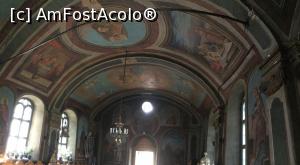 [P26] Manastirea Suzana - Interior biserica » foto by mishu
 - 
<span class="allrVoted glyphicon glyphicon-heart hidden" id="av920774"></span>
<a class="m-l-10 hidden" id="sv920774" onclick="voting_Foto_DelVot(,920774,14664)" role="button">șterge vot <span class="glyphicon glyphicon-remove"></span></a>
<a id="v9920774" class=" c-red"  onclick="voting_Foto_SetVot(920774)" role="button"><span class="glyphicon glyphicon-heart-empty"></span> <b>LIKE</b> = Votează poza</a> <img class="hidden"  id="f920774W9" src="/imagini/loader.gif" border="0" /><span class="AjErrMes hidden" id="e920774ErM"></span>