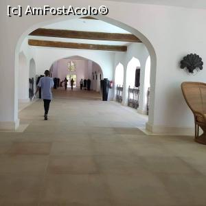 [P03] Swahili hotel in diani beach kenya<p> Virusul Africii!  » foto by Simona31
 - 
<span class="allrVoted glyphicon glyphicon-heart hidden" id="av1046616"></span>
<a class="m-l-10 hidden" id="sv1046616" onclick="voting_Foto_DelVot(,1046616,14668)" role="button">șterge vot <span class="glyphicon glyphicon-remove"></span></a>
<a id="v91046616" class=" c-red"  onclick="voting_Foto_SetVot(1046616)" role="button"><span class="glyphicon glyphicon-heart-empty"></span> <b>LIKE</b> = Votează poza</a> <img class="hidden"  id="f1046616W9" src="/imagini/loader.gif" border="0" /><span class="AjErrMes hidden" id="e1046616ErM"></span>