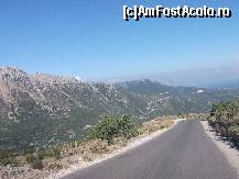 [P19] Drumul printre munti in insula Lefkada » foto by curcubeu
 - 
<span class="allrVoted glyphicon glyphicon-heart hidden" id="av332208"></span>
<a class="m-l-10 hidden" id="sv332208" onclick="voting_Foto_DelVot(,332208,14691)" role="button">șterge vot <span class="glyphicon glyphicon-remove"></span></a>
<a id="v9332208" class=" c-red"  onclick="voting_Foto_SetVot(332208)" role="button"><span class="glyphicon glyphicon-heart-empty"></span> <b>LIKE</b> = Votează poza</a> <img class="hidden"  id="f332208W9" src="/imagini/loader.gif" border="0" /><span class="AjErrMes hidden" id="e332208ErM"></span>
