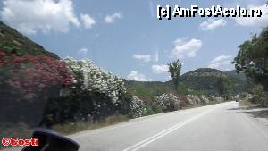 [P15] Aceleaşi peisaje frumoase, cu leandri şi vegetaţie bogată » foto by Costi
 - 
<span class="allrVoted glyphicon glyphicon-heart hidden" id="av435968"></span>
<a class="m-l-10 hidden" id="sv435968" onclick="voting_Foto_DelVot(,435968,14691)" role="button">șterge vot <span class="glyphicon glyphicon-remove"></span></a>
<a id="v9435968" class=" c-red"  onclick="voting_Foto_SetVot(435968)" role="button"><span class="glyphicon glyphicon-heart-empty"></span> <b>LIKE</b> = Votează poza</a> <img class="hidden"  id="f435968W9" src="/imagini/loader.gif" border="0" /><span class="AjErrMes hidden" id="e435968ErM"></span>