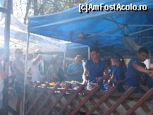 [P05] Coada la mici si fripturi » foto by Michi
 - 
<span class="allrVoted glyphicon glyphicon-heart hidden" id="av375659"></span>
<a class="m-l-10 hidden" id="sv375659" onclick="voting_Foto_DelVot(,375659,14695)" role="button">șterge vot <span class="glyphicon glyphicon-remove"></span></a>
<a id="v9375659" class=" c-red"  onclick="voting_Foto_SetVot(375659)" role="button"><span class="glyphicon glyphicon-heart-empty"></span> <b>LIKE</b> = Votează poza</a> <img class="hidden"  id="f375659W9" src="/imagini/loader.gif" border="0" /><span class="AjErrMes hidden" id="e375659ErM"></span>