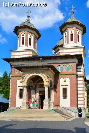 [P03] Manastirea Sinaia » foto by Remicade
 - 
<span class="allrVoted glyphicon glyphicon-heart hidden" id="av775205"></span>
<a class="m-l-10 hidden" id="sv775205" onclick="voting_Foto_DelVot(,775205,14696)" role="button">șterge vot <span class="glyphicon glyphicon-remove"></span></a>
<a id="v9775205" class=" c-red"  onclick="voting_Foto_SetVot(775205)" role="button"><span class="glyphicon glyphicon-heart-empty"></span> <b>LIKE</b> = Votează poza</a> <img class="hidden"  id="f775205W9" src="/imagini/loader.gif" border="0" /><span class="AjErrMes hidden" id="e775205ErM"></span>
