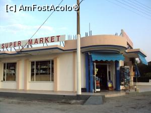[P04] Supermarketul din colțul străzii.  » foto by Carmen Ion
 - 
<span class="allrVoted glyphicon glyphicon-heart hidden" id="av938551"></span>
<a class="m-l-10 hidden" id="sv938551" onclick="voting_Foto_DelVot(,938551,14707)" role="button">șterge vot <span class="glyphicon glyphicon-remove"></span></a>
<a id="v9938551" class=" c-red"  onclick="voting_Foto_SetVot(938551)" role="button"><span class="glyphicon glyphicon-heart-empty"></span> <b>LIKE</b> = Votează poza</a> <img class="hidden"  id="f938551W9" src="/imagini/loader.gif" border="0" /><span class="AjErrMes hidden" id="e938551ErM"></span>