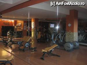 [P04] Sala de fitness a complexului » foto by dorgo
 - 
<span class="allrVoted glyphicon glyphicon-heart hidden" id="av443247"></span>
<a class="m-l-10 hidden" id="sv443247" onclick="voting_Foto_DelVot(,443247,14708)" role="button">șterge vot <span class="glyphicon glyphicon-remove"></span></a>
<a id="v9443247" class=" c-red"  onclick="voting_Foto_SetVot(443247)" role="button"><span class="glyphicon glyphicon-heart-empty"></span> <b>LIKE</b> = Votează poza</a> <img class="hidden"  id="f443247W9" src="/imagini/loader.gif" border="0" /><span class="AjErrMes hidden" id="e443247ErM"></span>