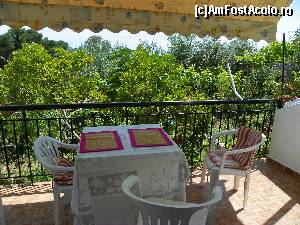 [P01] balconul camerei 3 de la parter » foto by sniga
 - 
<span class="allrVoted glyphicon glyphicon-heart hidden" id="av517429"></span>
<a class="m-l-10 hidden" id="sv517429" onclick="voting_Foto_DelVot(,517429,14711)" role="button">șterge vot <span class="glyphicon glyphicon-remove"></span></a>
<a id="v9517429" class=" c-red"  onclick="voting_Foto_SetVot(517429)" role="button"><span class="glyphicon glyphicon-heart-empty"></span> <b>LIKE</b> = Votează poza</a> <img class="hidden"  id="f517429W9" src="/imagini/loader.gif" border="0" /><span class="AjErrMes hidden" id="e517429ErM"></span>