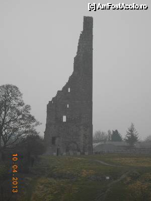 [P30] Irlanda - orasul Trim - Turnul Galben care este cea mai inalta constructie a orasului si face parte din constructiile unei manastiri din sec. XIV.  » foto by Diaura*
 - 
<span class="allrVoted glyphicon glyphicon-heart hidden" id="av443982"></span>
<a class="m-l-10 hidden" id="sv443982" onclick="voting_Foto_DelVot(,443982,14730)" role="button">șterge vot <span class="glyphicon glyphicon-remove"></span></a>
<a id="v9443982" class=" c-red"  onclick="voting_Foto_SetVot(443982)" role="button"><span class="glyphicon glyphicon-heart-empty"></span> <b>LIKE</b> = Votează poza</a> <img class="hidden"  id="f443982W9" src="/imagini/loader.gif" border="0" /><span class="AjErrMes hidden" id="e443982ErM"></span>