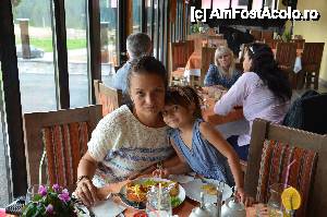 [P04] restaurantul hotelului- mancarea deosebit de gustoasa, merita sa luati masa aici, chiar daca nu sunteti cazati la hotel, preturile sunt bune, iar bucatarul stie ce face » foto by rodicutzuca*
 - 
<span class="allrVoted glyphicon glyphicon-heart hidden" id="av444056"></span>
<a class="m-l-10 hidden" id="sv444056" onclick="voting_Foto_DelVot(,444056,14745)" role="button">șterge vot <span class="glyphicon glyphicon-remove"></span></a>
<a id="v9444056" class=" c-red"  onclick="voting_Foto_SetVot(444056)" role="button"><span class="glyphicon glyphicon-heart-empty"></span> <b>LIKE</b> = Votează poza</a> <img class="hidden"  id="f444056W9" src="/imagini/loader.gif" border="0" /><span class="AjErrMes hidden" id="e444056ErM"></span>