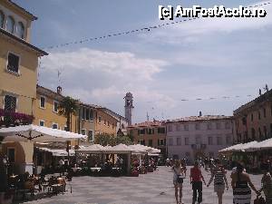 [P17] In Piata Centrala din interiorul Castelului din Lazise » foto by bitnic
 - 
<span class="allrVoted glyphicon glyphicon-heart hidden" id="av445241"></span>
<a class="m-l-10 hidden" id="sv445241" onclick="voting_Foto_DelVot(,445241,14770)" role="button">șterge vot <span class="glyphicon glyphicon-remove"></span></a>
<a id="v9445241" class=" c-red"  onclick="voting_Foto_SetVot(445241)" role="button"><span class="glyphicon glyphicon-heart-empty"></span> <b>LIKE</b> = Votează poza</a> <img class="hidden"  id="f445241W9" src="/imagini/loader.gif" border="0" /><span class="AjErrMes hidden" id="e445241ErM"></span>