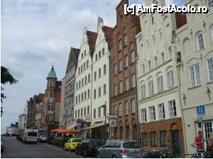 [P16] Lubeck, Germania – Faţadele acestor clădiri se numesc frontoane » foto by iccata
 - 
<span class="allrVoted glyphicon glyphicon-heart hidden" id="av445409"></span>
<a class="m-l-10 hidden" id="sv445409" onclick="voting_Foto_DelVot(,445409,14776)" role="button">șterge vot <span class="glyphicon glyphicon-remove"></span></a>
<a id="v9445409" class=" c-red"  onclick="voting_Foto_SetVot(445409)" role="button"><span class="glyphicon glyphicon-heart-empty"></span> <b>LIKE</b> = Votează poza</a> <img class="hidden"  id="f445409W9" src="/imagini/loader.gif" border="0" /><span class="AjErrMes hidden" id="e445409ErM"></span>