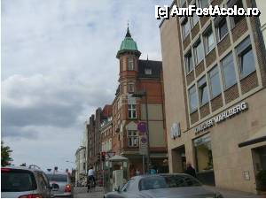 [P19] Lubeck, Germania – Prinşi în trafic, aşteptam schimbarea semaforului » foto by iccata
 - 
<span class="allrVoted glyphicon glyphicon-heart hidden" id="av445412"></span>
<a class="m-l-10 hidden" id="sv445412" onclick="voting_Foto_DelVot(,445412,14776)" role="button">șterge vot <span class="glyphicon glyphicon-remove"></span></a>
<a id="v9445412" class=" c-red"  onclick="voting_Foto_SetVot(445412)" role="button"><span class="glyphicon glyphicon-heart-empty"></span> <b>LIKE</b> = Votează poza</a> <img class="hidden"  id="f445412W9" src="/imagini/loader.gif" border="0" /><span class="AjErrMes hidden" id="e445412ErM"></span>