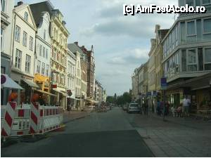 [P06] Lubeck, Germania – O stradă din oraş » foto by iccata
 - 
<span class="allrVoted glyphicon glyphicon-heart hidden" id="av445398"></span>
<a class="m-l-10 hidden" id="sv445398" onclick="voting_Foto_DelVot(,445398,14776)" role="button">șterge vot <span class="glyphicon glyphicon-remove"></span></a>
<a id="v9445398" class=" c-red"  onclick="voting_Foto_SetVot(445398)" role="button"><span class="glyphicon glyphicon-heart-empty"></span> <b>LIKE</b> = Votează poza</a> <img class="hidden"  id="f445398W9" src="/imagini/loader.gif" border="0" /><span class="AjErrMes hidden" id="e445398ErM"></span>