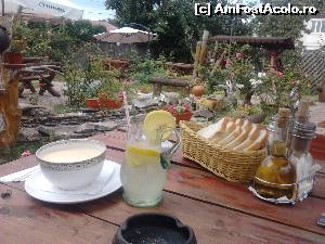 [P26] Ciorbiţa şi limonada :)  » foto by LidiaV
 - 
<span class="allrVoted glyphicon glyphicon-heart hidden" id="av557450"></span>
<a class="m-l-10 hidden" id="sv557450" onclick="voting_Foto_DelVot(,557450,14790)" role="button">șterge vot <span class="glyphicon glyphicon-remove"></span></a>
<a id="v9557450" class=" c-red"  onclick="voting_Foto_SetVot(557450)" role="button"><span class="glyphicon glyphicon-heart-empty"></span> <b>LIKE</b> = Votează poza</a> <img class="hidden"  id="f557450W9" src="/imagini/loader.gif" border="0" /><span class="AjErrMes hidden" id="e557450ErM"></span>