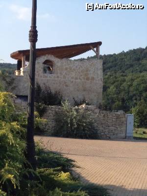 [P03] Vedere a barului din piscina exterioara si drumul spre gradina de relaxare » foto by carmen_22_09
 - 
<span class="allrVoted glyphicon glyphicon-heart hidden" id="av445994"></span>
<a class="m-l-10 hidden" id="sv445994" onclick="voting_Foto_DelVot(,445994,14794)" role="button">șterge vot <span class="glyphicon glyphicon-remove"></span></a>
<a id="v9445994" class=" c-red"  onclick="voting_Foto_SetVot(445994)" role="button"><span class="glyphicon glyphicon-heart-empty"></span> <b>LIKE</b> = Votează poza</a> <img class="hidden"  id="f445994W9" src="/imagini/loader.gif" border="0" /><span class="AjErrMes hidden" id="e445994ErM"></span>