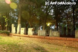 [P20] Lapidarium-ul » foto by ariciu*
 - 
<span class="allrVoted glyphicon glyphicon-heart hidden" id="av481016"></span>
<a class="m-l-10 hidden" id="sv481016" onclick="voting_Foto_DelVot(,481016,14800)" role="button">șterge vot <span class="glyphicon glyphicon-remove"></span></a>
<a id="v9481016" class=" c-red"  onclick="voting_Foto_SetVot(481016)" role="button"><span class="glyphicon glyphicon-heart-empty"></span> <b>LIKE</b> = Votează poza</a> <img class="hidden"  id="f481016W9" src="/imagini/loader.gif" border="0" /><span class="AjErrMes hidden" id="e481016ErM"></span>
