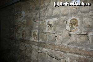 [P28] Turnul cu Cranii » foto by ariciu*
 - 
<span class="allrVoted glyphicon glyphicon-heart hidden" id="av481024"></span>
<a class="m-l-10 hidden" id="sv481024" onclick="voting_Foto_DelVot(,481024,14800)" role="button">șterge vot <span class="glyphicon glyphicon-remove"></span></a>
<a id="v9481024" class=" c-red"  onclick="voting_Foto_SetVot(481024)" role="button"><span class="glyphicon glyphicon-heart-empty"></span> <b>LIKE</b> = Votează poza</a> <img class="hidden"  id="f481024W9" src="/imagini/loader.gif" border="0" /><span class="AjErrMes hidden" id="e481024ErM"></span>