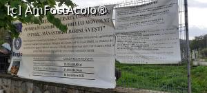 [P23] Mănăstirea Berislăvești, județul Vâlcea, panoul de la intrare cu fondurile europene... » foto by mprofeanu
 - 
<span class="allrVoted glyphicon glyphicon-heart hidden" id="av1394321"></span>
<a class="m-l-10 hidden" id="sv1394321" onclick="voting_Foto_DelVot(,1394321,14806)" role="button">șterge vot <span class="glyphicon glyphicon-remove"></span></a>
<a id="v91394321" class=" c-red"  onclick="voting_Foto_SetVot(1394321)" role="button"><span class="glyphicon glyphicon-heart-empty"></span> <b>LIKE</b> = Votează poza</a> <img class="hidden"  id="f1394321W9" src="/imagini/loader.gif" border="0" /><span class="AjErrMes hidden" id="e1394321ErM"></span>