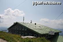 [P25] pensiune sus la cota 1783 - St. Wolfgang, Schafbergbahn » foto by cristi_an3000
 - 
<span class="allrVoted glyphicon glyphicon-heart hidden" id="av446840"></span>
<a class="m-l-10 hidden" id="sv446840" onclick="voting_Foto_DelVot(,446840,14815)" role="button">șterge vot <span class="glyphicon glyphicon-remove"></span></a>
<a id="v9446840" class=" c-red"  onclick="voting_Foto_SetVot(446840)" role="button"><span class="glyphicon glyphicon-heart-empty"></span> <b>LIKE</b> = Votează poza</a> <img class="hidden"  id="f446840W9" src="/imagini/loader.gif" border="0" /><span class="AjErrMes hidden" id="e446840ErM"></span>