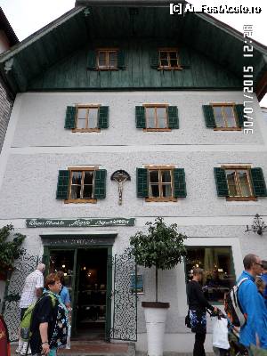 [P31] Pe străzile din Sankt Wolfgang » foto by Alina53
 - 
<span class="allrVoted glyphicon glyphicon-heart hidden" id="av692106"></span>
<a class="m-l-10 hidden" id="sv692106" onclick="voting_Foto_DelVot(,692106,14815)" role="button">șterge vot <span class="glyphicon glyphicon-remove"></span></a>
<a id="v9692106" class=" c-red"  onclick="voting_Foto_SetVot(692106)" role="button"><span class="glyphicon glyphicon-heart-empty"></span> <b>LIKE</b> = Votează poza</a> <img class="hidden"  id="f692106W9" src="/imagini/loader.gif" border="0" /><span class="AjErrMes hidden" id="e692106ErM"></span>