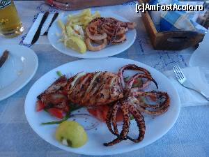 [P10] calamar prajit cu cartofi ori calamar la gratar cu legume, pentru toate gusturile.  » foto by Un Turist Roman
 - 
<span class="allrVoted glyphicon glyphicon-heart hidden" id="av520406"></span>
<a class="m-l-10 hidden" id="sv520406" onclick="voting_Foto_DelVot(,520406,14842)" role="button">șterge vot <span class="glyphicon glyphicon-remove"></span></a>
<a id="v9520406" class=" c-red"  onclick="voting_Foto_SetVot(520406)" role="button"><span class="glyphicon glyphicon-heart-empty"></span> <b>LIKE</b> = Votează poza</a> <img class="hidden"  id="f520406W9" src="/imagini/loader.gif" border="0" /><span class="AjErrMes hidden" id="e520406ErM"></span>