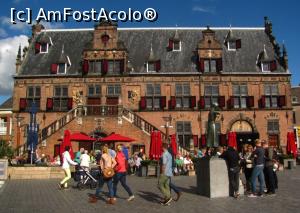 [P03] Grote Markt in zi de targ » foto by Radu Tudoran
 - 
<span class="allrVoted glyphicon glyphicon-heart hidden" id="av711768"></span>
<a class="m-l-10 hidden" id="sv711768" onclick="voting_Foto_DelVot(,711768,14846)" role="button">șterge vot <span class="glyphicon glyphicon-remove"></span></a>
<a id="v9711768" class=" c-red"  onclick="voting_Foto_SetVot(711768)" role="button"><span class="glyphicon glyphicon-heart-empty"></span> <b>LIKE</b> = Votează poza</a> <img class="hidden"  id="f711768W9" src="/imagini/loader.gif" border="0" /><span class="AjErrMes hidden" id="e711768ErM"></span>