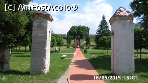 [P28] Palatul Brukenthal Avrig. Parcul » foto by ungureanica
 - 
<span class="allrVoted glyphicon glyphicon-heart hidden" id="av1075036"></span>
<a class="m-l-10 hidden" id="sv1075036" onclick="voting_Foto_DelVot(,1075036,14868)" role="button">șterge vot <span class="glyphicon glyphicon-remove"></span></a>
<a id="v91075036" class=" c-red"  onclick="voting_Foto_SetVot(1075036)" role="button"><span class="glyphicon glyphicon-heart-empty"></span> <b>LIKE</b> = Votează poza</a> <img class="hidden"  id="f1075036W9" src="/imagini/loader.gif" border="0" /><span class="AjErrMes hidden" id="e1075036ErM"></span>