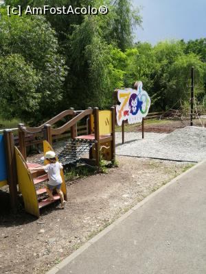 [P12] Parc de joacă » foto by nelu73
 - 
<span class="allrVoted glyphicon glyphicon-heart hidden" id="av1234091"></span>
<a class="m-l-10 hidden" id="sv1234091" onclick="voting_Foto_DelVot(,1234091,14876)" role="button">șterge vot <span class="glyphicon glyphicon-remove"></span></a>
<a id="v91234091" class=" c-red"  onclick="voting_Foto_SetVot(1234091)" role="button"><span class="glyphicon glyphicon-heart-empty"></span> <b>LIKE</b> = Votează poza</a> <img class="hidden"  id="f1234091W9" src="/imagini/loader.gif" border="0" /><span class="AjErrMes hidden" id="e1234091ErM"></span>