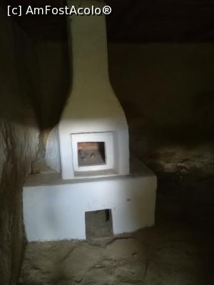 [P17] Cuptor de pâine.  » foto by nelu73
 - 
<span class="allrVoted glyphicon glyphicon-heart hidden" id="av1078504"></span>
<a class="m-l-10 hidden" id="sv1078504" onclick="voting_Foto_DelVot(,1078504,14876)" role="button">șterge vot <span class="glyphicon glyphicon-remove"></span></a>
<a id="v91078504" class=" c-red"  onclick="voting_Foto_SetVot(1078504)" role="button"><span class="glyphicon glyphicon-heart-empty"></span> <b>LIKE</b> = Votează poza</a> <img class="hidden"  id="f1078504W9" src="/imagini/loader.gif" border="0" /><span class="AjErrMes hidden" id="e1078504ErM"></span>