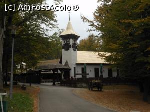 [P11] Sibiu - Muzeul Civilizației Populare Tradiționale ASTRA. Hanul Tulgheș.  » foto by iulianic
 - 
<span class="allrVoted glyphicon glyphicon-heart hidden" id="av1115318"></span>
<a class="m-l-10 hidden" id="sv1115318" onclick="voting_Foto_DelVot(,1115318,14876)" role="button">șterge vot <span class="glyphicon glyphicon-remove"></span></a>
<a id="v91115318" class=" c-red"  onclick="voting_Foto_SetVot(1115318)" role="button"><span class="glyphicon glyphicon-heart-empty"></span> <b>LIKE</b> = Votează poza</a> <img class="hidden"  id="f1115318W9" src="/imagini/loader.gif" border="0" /><span class="AjErrMes hidden" id="e1115318ErM"></span>