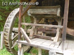 [P24] Sibiu - Muzeul Civilizației Populare Tradiționale ASTRA. Moară.  » foto by iulianic
 - 
<span class="allrVoted glyphicon glyphicon-heart hidden" id="av1115333"></span>
<a class="m-l-10 hidden" id="sv1115333" onclick="voting_Foto_DelVot(,1115333,14876)" role="button">șterge vot <span class="glyphicon glyphicon-remove"></span></a>
<a id="v91115333" class=" c-red"  onclick="voting_Foto_SetVot(1115333)" role="button"><span class="glyphicon glyphicon-heart-empty"></span> <b>LIKE</b> = Votează poza</a> <img class="hidden"  id="f1115333W9" src="/imagini/loader.gif" border="0" /><span class="AjErrMes hidden" id="e1115333ErM"></span>