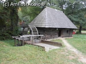 [P29] Sibiu - Muzeul Civilizației Populare Tradiționale ASTRA. Moară.  » foto by iulianic
 - 
<span class="allrVoted glyphicon glyphicon-heart hidden" id="av1115340"></span>
<a class="m-l-10 hidden" id="sv1115340" onclick="voting_Foto_DelVot(,1115340,14876)" role="button">șterge vot <span class="glyphicon glyphicon-remove"></span></a>
<a id="v91115340" class=" c-red"  onclick="voting_Foto_SetVot(1115340)" role="button"><span class="glyphicon glyphicon-heart-empty"></span> <b>LIKE</b> = Votează poza</a> <img class="hidden"  id="f1115340W9" src="/imagini/loader.gif" border="0" /><span class="AjErrMes hidden" id="e1115340ErM"></span>