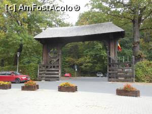 [P07] Sibiu - Muzeul Civilizației Populare Tradiționale ASTRA. Poarta 1 văzută din interior.  » foto by iulianic
 - 
<span class="allrVoted glyphicon glyphicon-heart hidden" id="av1115312"></span>
<a class="m-l-10 hidden" id="sv1115312" onclick="voting_Foto_DelVot(,1115312,14876)" role="button">șterge vot <span class="glyphicon glyphicon-remove"></span></a>
<a id="v91115312" class=" c-red"  onclick="voting_Foto_SetVot(1115312)" role="button"><span class="glyphicon glyphicon-heart-empty"></span> <b>LIKE</b> = Votează poza</a> <img class="hidden"  id="f1115312W9" src="/imagini/loader.gif" border="0" /><span class="AjErrMes hidden" id="e1115312ErM"></span>