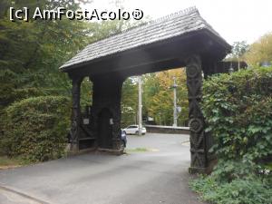 [P09] Sibiu - Muzeul Civilizației Populare Tradiționale ASTRA. Poarta 2, o poartă maramureșeană.  » foto by iulianic
 - 
<span class="allrVoted glyphicon glyphicon-heart hidden" id="av1115315"></span>
<a class="m-l-10 hidden" id="sv1115315" onclick="voting_Foto_DelVot(,1115315,14876)" role="button">șterge vot <span class="glyphicon glyphicon-remove"></span></a>
<a id="v91115315" class=" c-red"  onclick="voting_Foto_SetVot(1115315)" role="button"><span class="glyphicon glyphicon-heart-empty"></span> <b>LIKE</b> = Votează poza</a> <img class="hidden"  id="f1115315W9" src="/imagini/loader.gif" border="0" /><span class="AjErrMes hidden" id="e1115315ErM"></span>