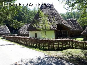 [P22] Muzeul Astra din Sibiu » foto by Dana2008
 - 
<span class="allrVoted glyphicon glyphicon-heart hidden" id="av1034915"></span>
<a class="m-l-10 hidden" id="sv1034915" onclick="voting_Foto_DelVot(,1034915,14876)" role="button">șterge vot <span class="glyphicon glyphicon-remove"></span></a>
<a id="v91034915" class=" c-red"  onclick="voting_Foto_SetVot(1034915)" role="button"><span class="glyphicon glyphicon-heart-empty"></span> <b>LIKE</b> = Votează poza</a> <img class="hidden"  id="f1034915W9" src="/imagini/loader.gif" border="0" /><span class="AjErrMes hidden" id="e1034915ErM"></span>